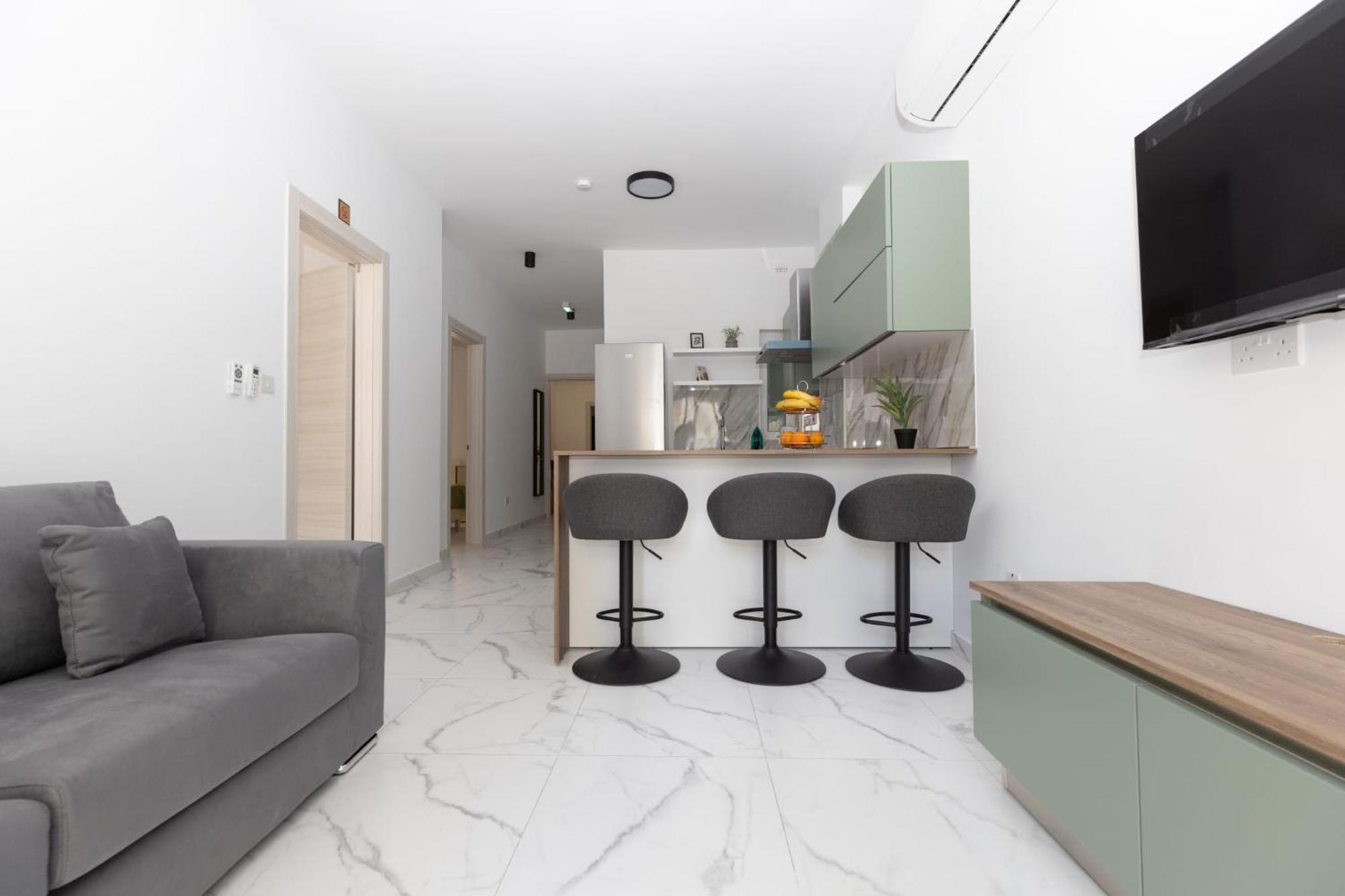 Bordino 2 Bedroom Apartment Сент-Полс-Бей Экстерьер фото